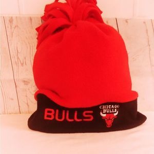 Chicago Bulls Logo Cap Flannel Red and Black